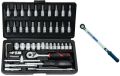 Torque wrench + socket wrench set in set