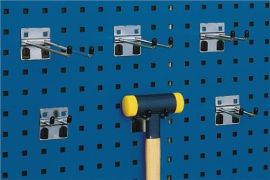 Double hook depth 75 mm galvanised dm 6 mm suit. f. pegboards 5/bag BOTT